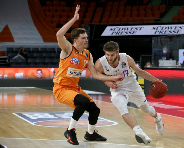 是年轻人的 是年轻人的