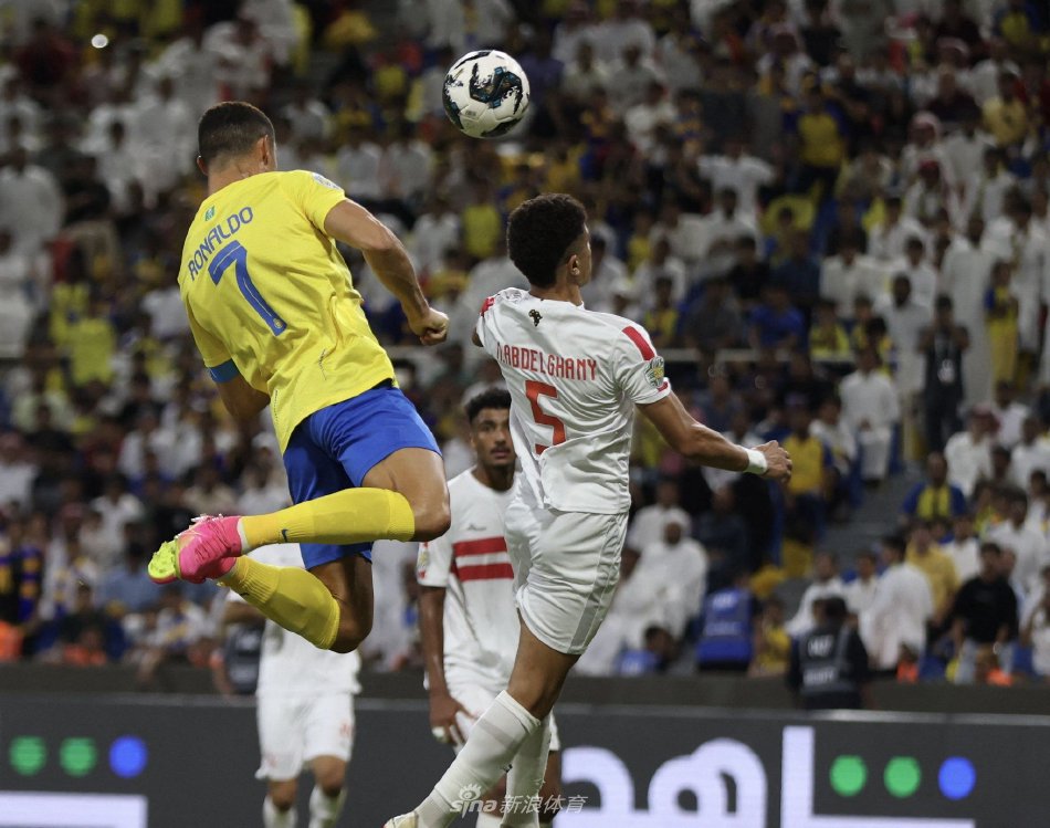 世界足坛中 世界足坛中