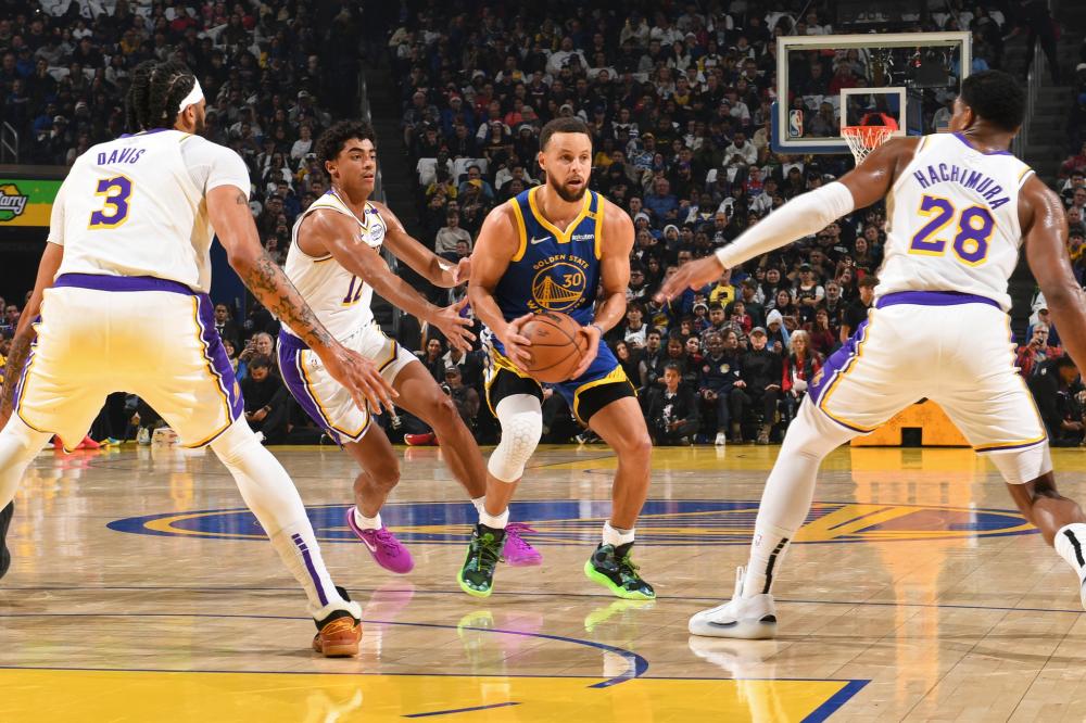 对比来看 对比来看